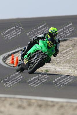 media/Nov-01-2025-TrackDaz (Sat) [[2b4d5192bc]]/B Group/1220pm (Turn 2 Outside)/